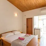 Mara Apartment