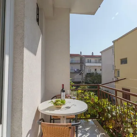 Mara Apartment