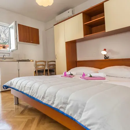 Apartment Mara *